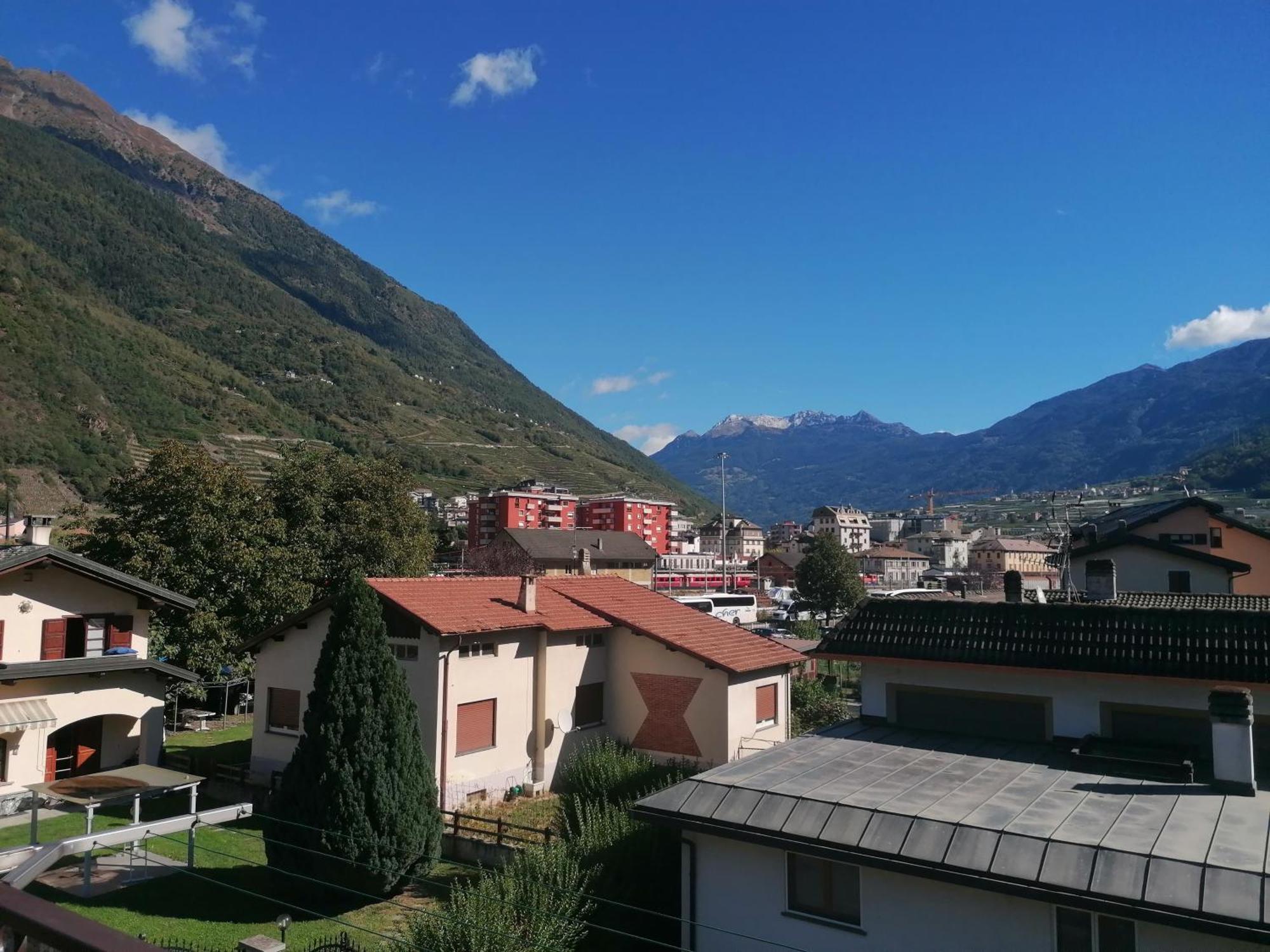 Bernina Views-Tirano Apartment Exterior photo